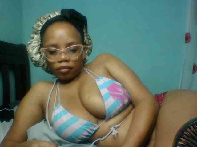 Prettyzari webcam