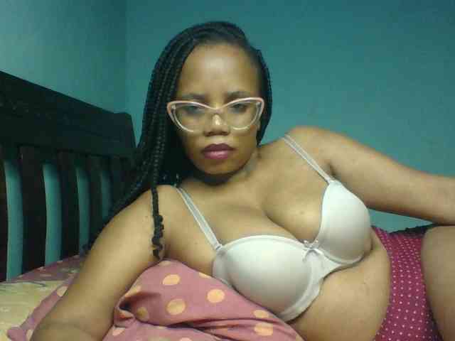 Prettyzari webcam