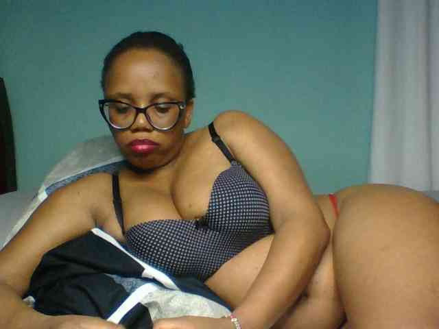 Prettyzari webcam