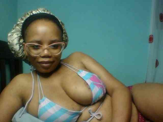Prettyzari webcam