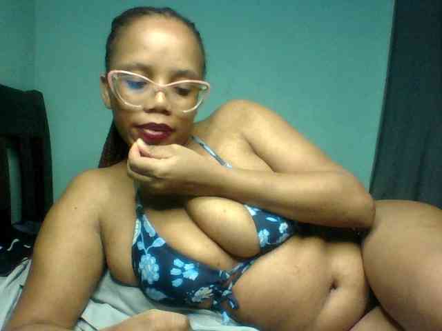 Prettyzari webcam