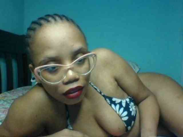 Prettyzari webcam