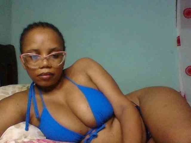Prettyzari webcam