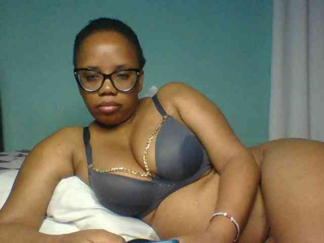 Prettyzari webcam
