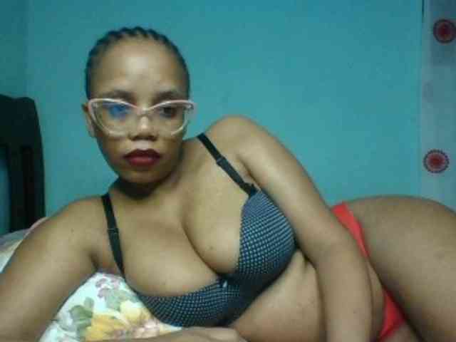 Prettyzari webcam