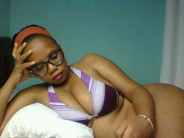 Prettyzari webcam