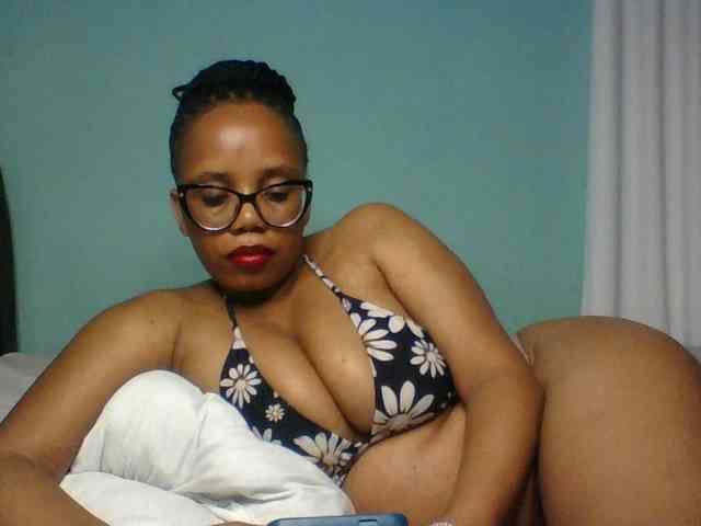 Prettyzari webcam