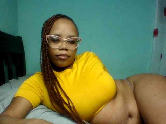 Prettyzari webcam