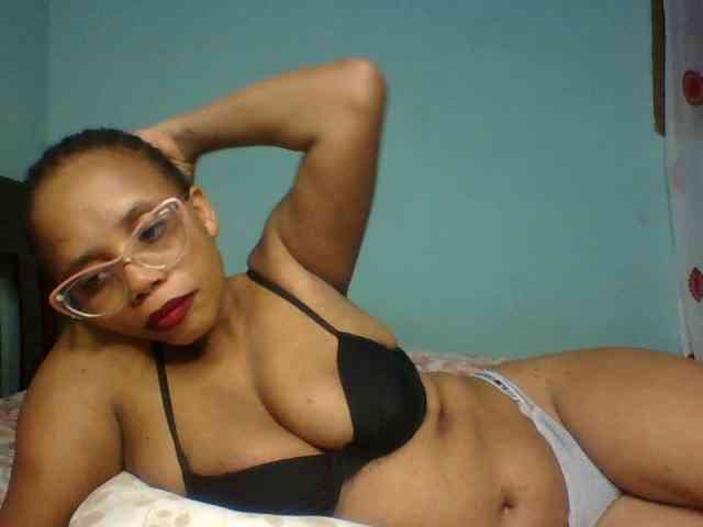 Prettyzari webcam