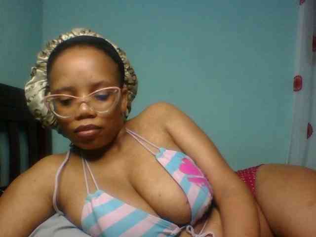 Prettyzari webcam