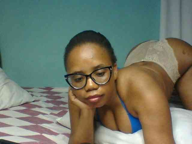 Prettyzari webcam