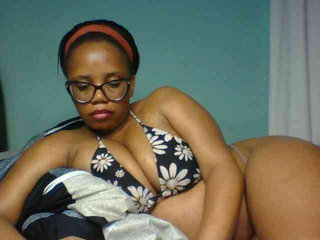Prettyzari webcam