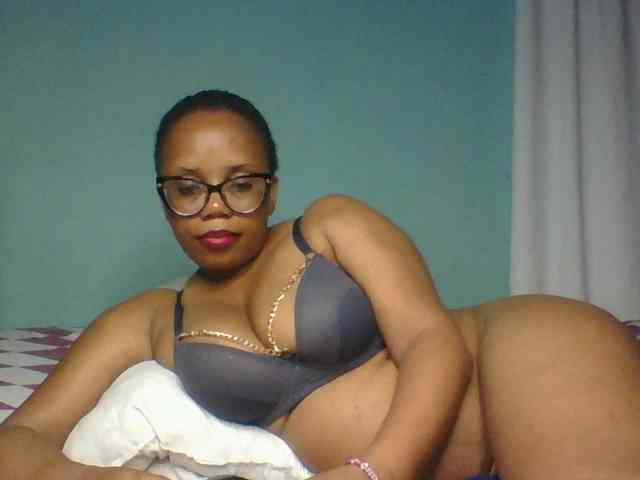 Prettyzari webcam
