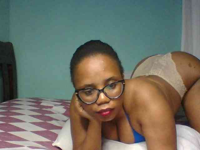Prettyzari webcam