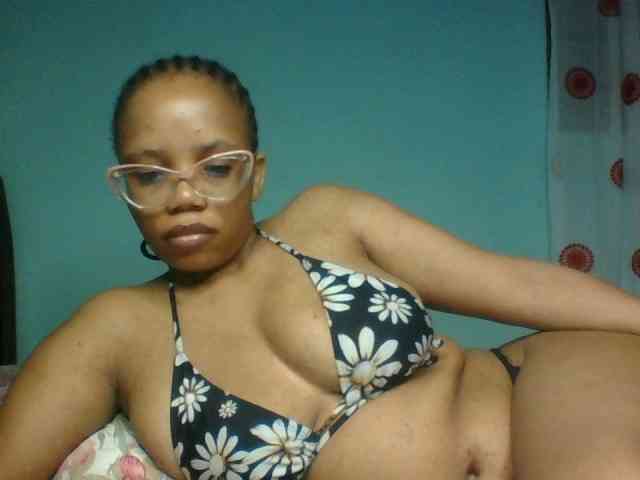 Prettyzari webcam