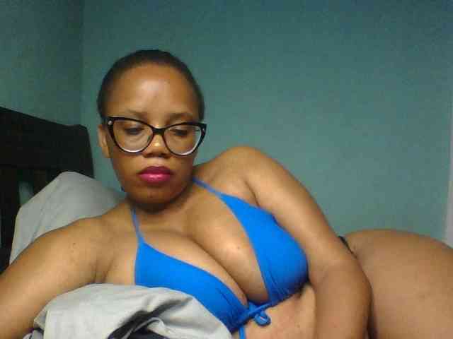 Prettyzari webcam