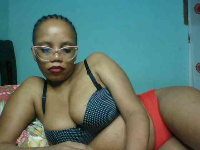 Prettyzari webcam