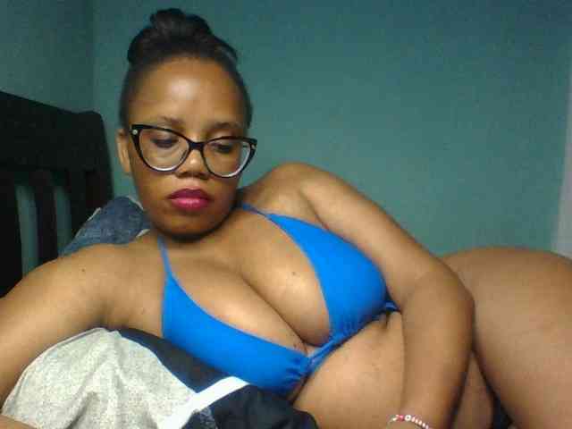 Prettyzari webcam