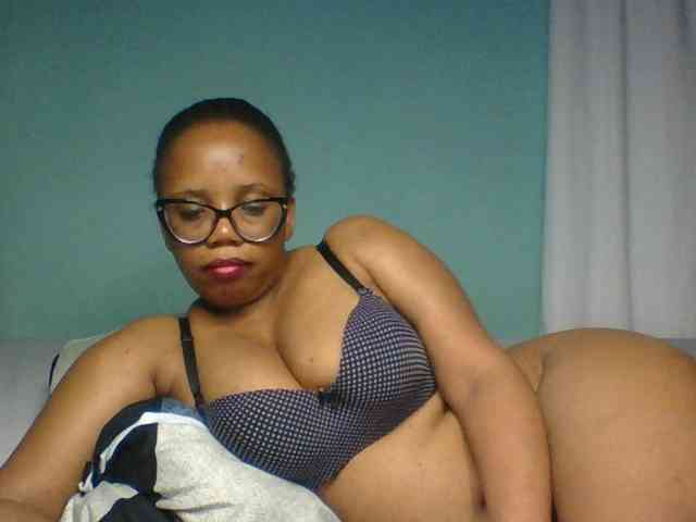 Prettyzari webcam