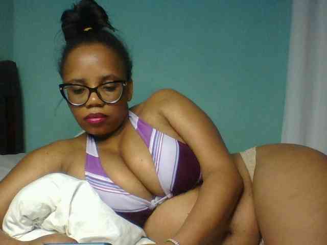 Prettyzari webcam
