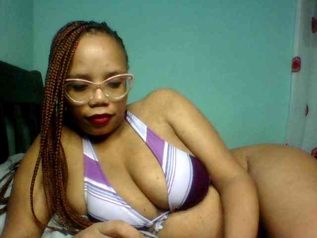 Prettyzari webcam