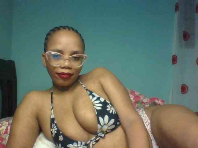 Prettyzari webcam