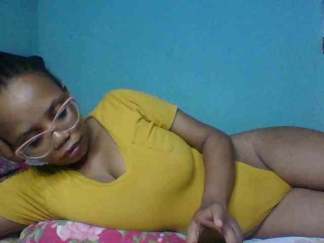 Prettyzari webcam