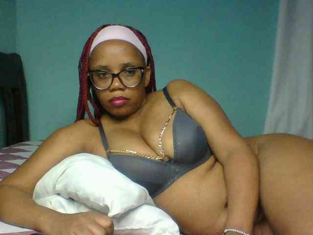 Prettyzari webcam