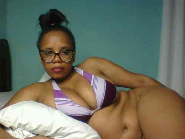 Prettyzari webcam