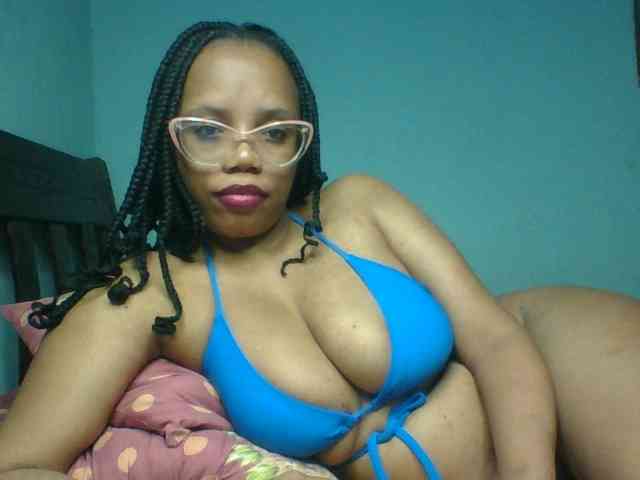 Prettyzari webcam