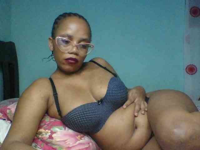 Prettyzari webcam