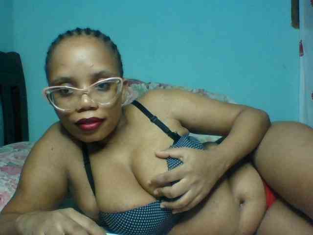 Prettyzari webcam