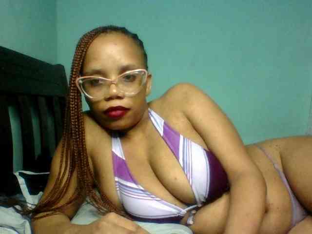 Prettyzari webcam
