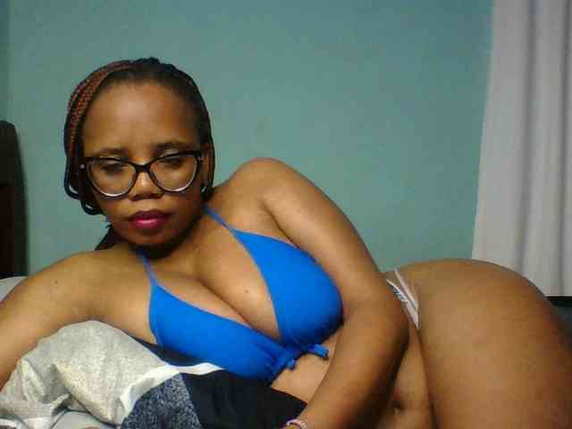 Prettyzari webcam