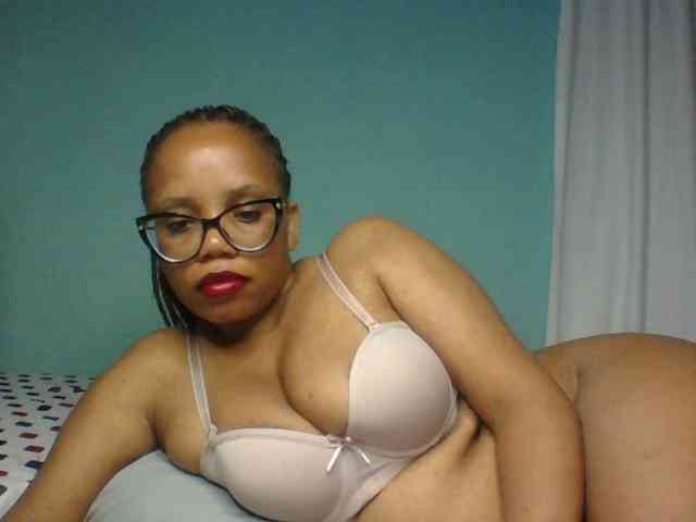 Prettyzari webcam