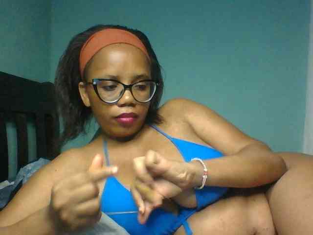 Prettyzari webcam