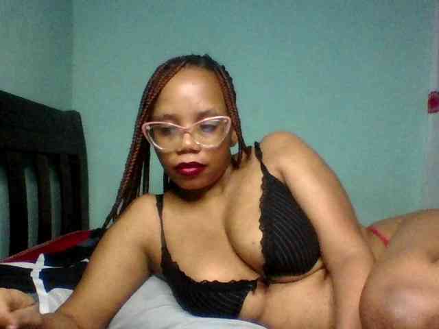 Prettyzari webcam