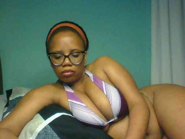 Prettyzari webcam
