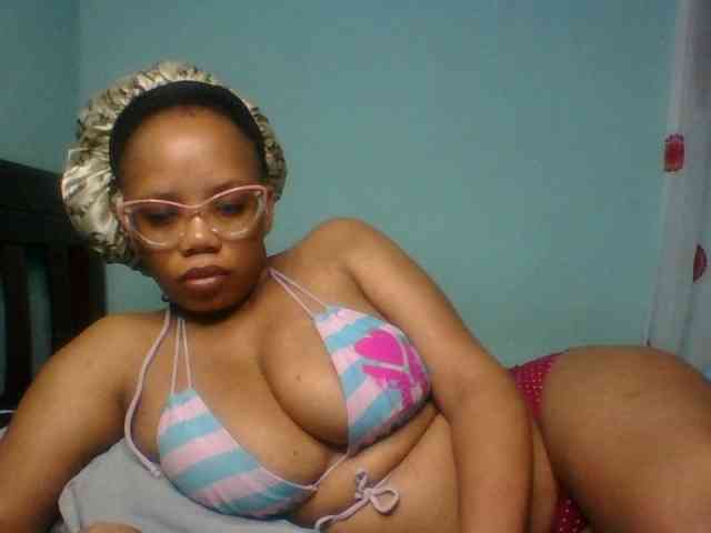 Prettyzari webcam