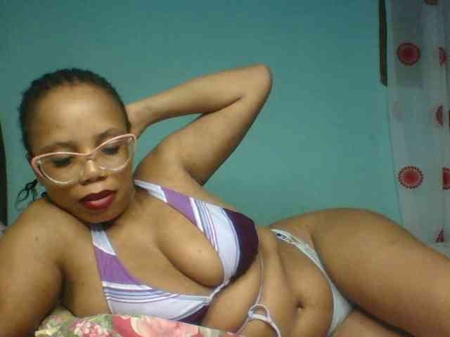 Prettyzari webcam