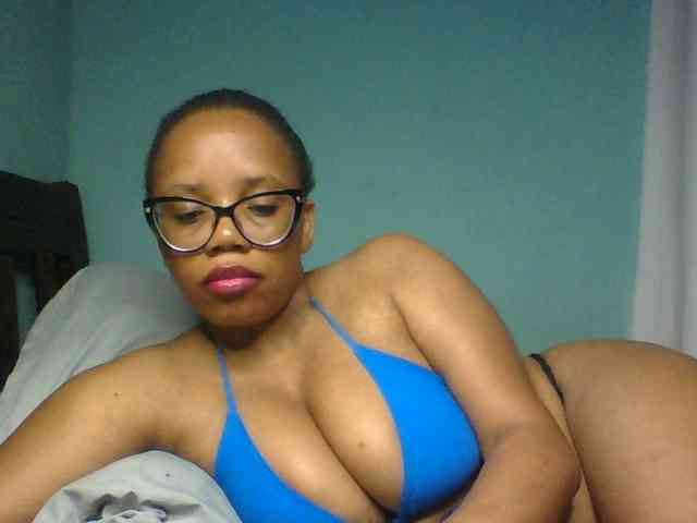 Prettyzari webcam
