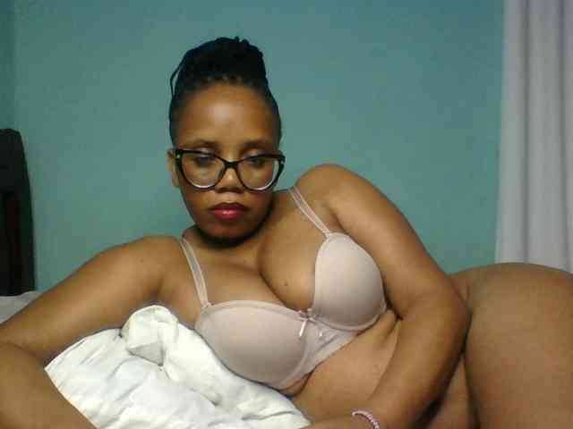 Prettyzari webcam