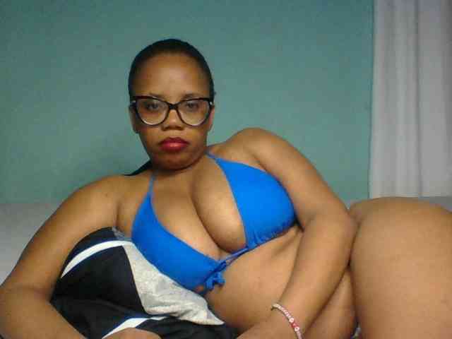 Prettyzari webcam