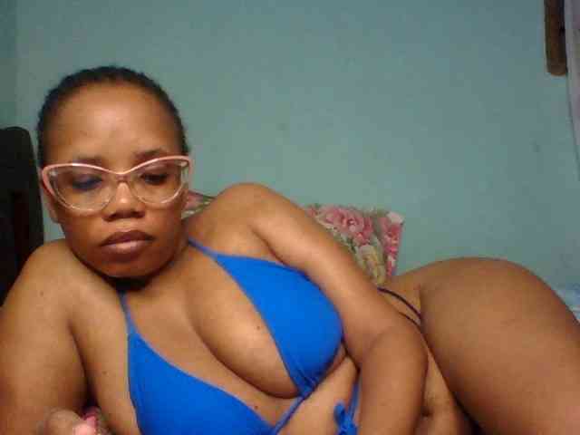 Prettyzari webcam