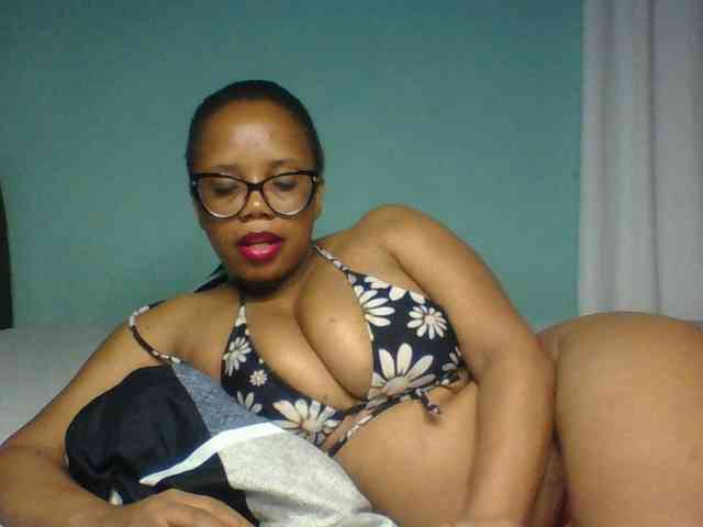 Prettyzari webcam