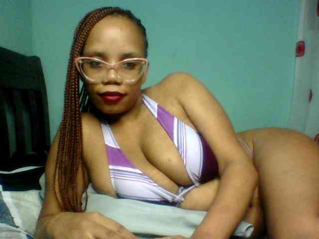 Prettyzari webcam