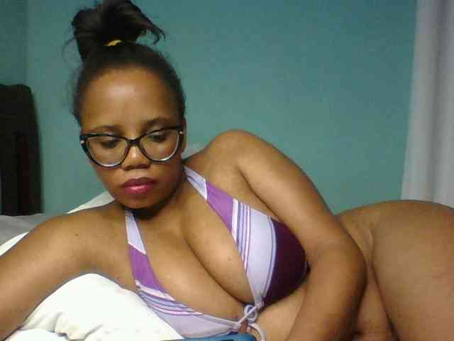 Prettyzari webcam