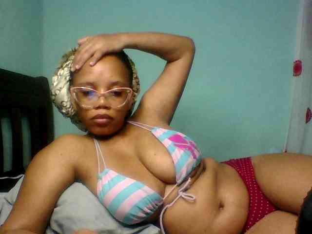 Prettyzari webcam