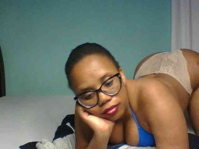 Prettyzari webcam