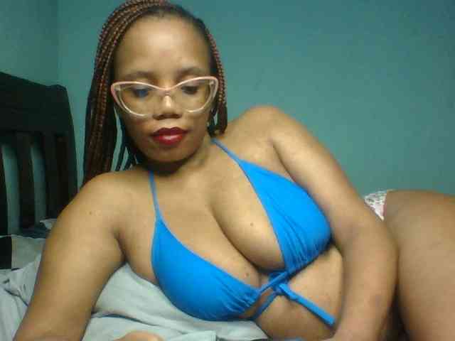 Prettyzari webcam